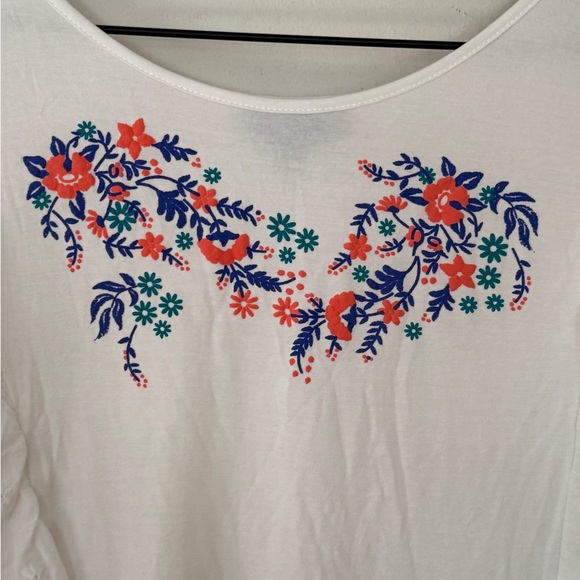 Modern Attraction White Embroidered Eyelet Ruffle Sleeve Blouse Size Large - Picture 6 of 6